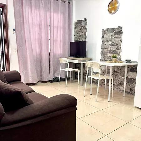 Daire Cozy With Pool Diamantes Los Cristianos (Tenerife)